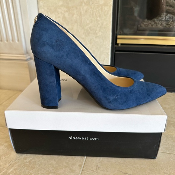 Nine West Astoria Pumps Dark Blue - Picture 5 of 6